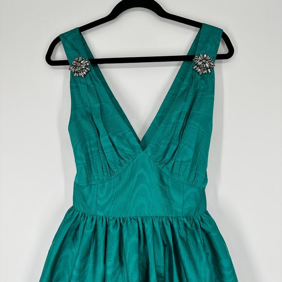 Sachin + Babi Kenzia Plunge Full Length Embellished Moire Taffeta Gown 10 - Picture 3 of 11